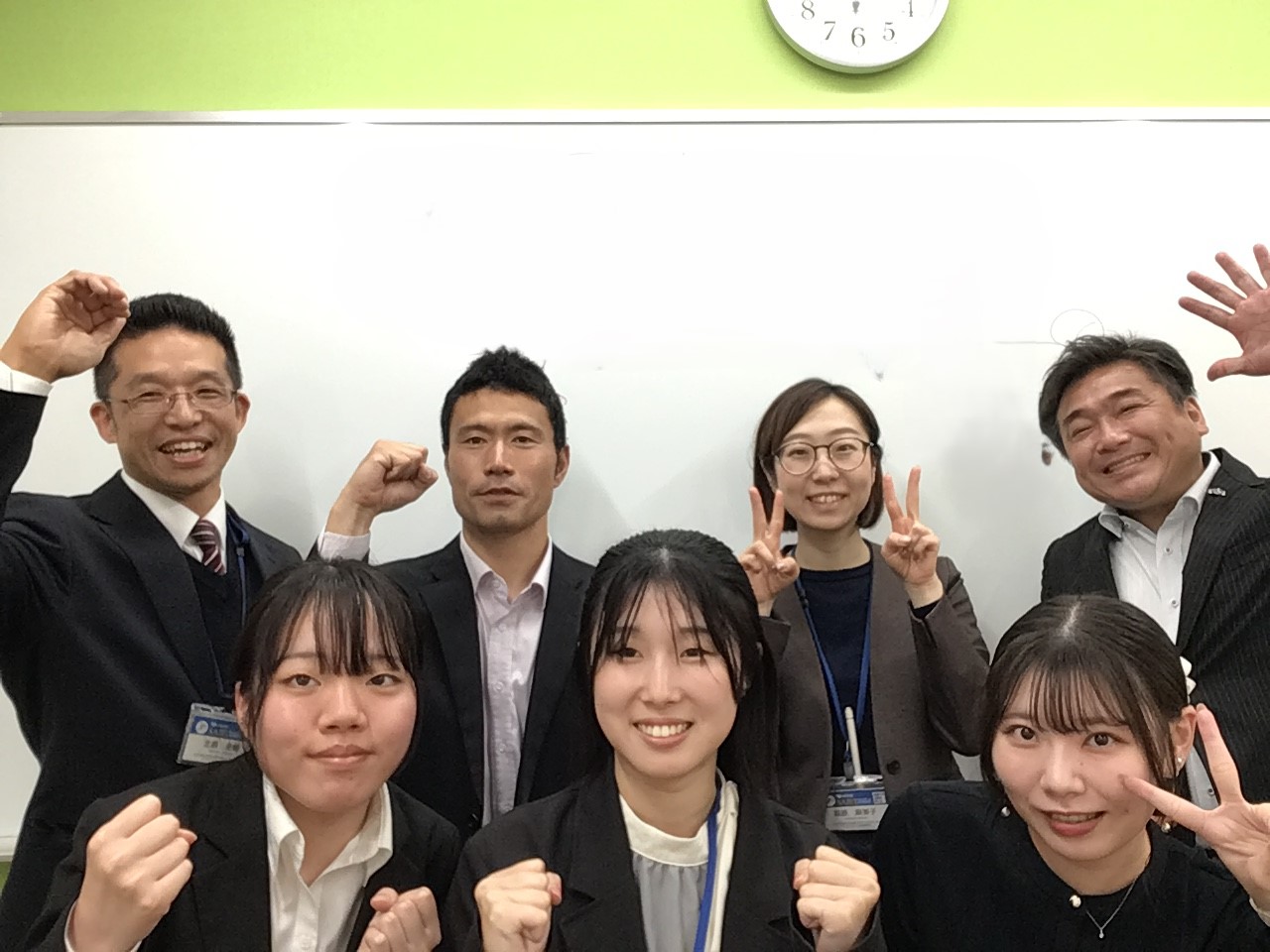 サイエイスクール朝霞台校スタッフ（奥左から北原、岡埜、萩原、矢島、手前左から瀬畑、泉、大河原）